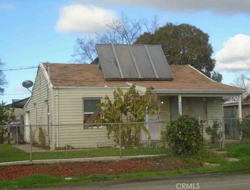 5005 E Washington Street, Stockton