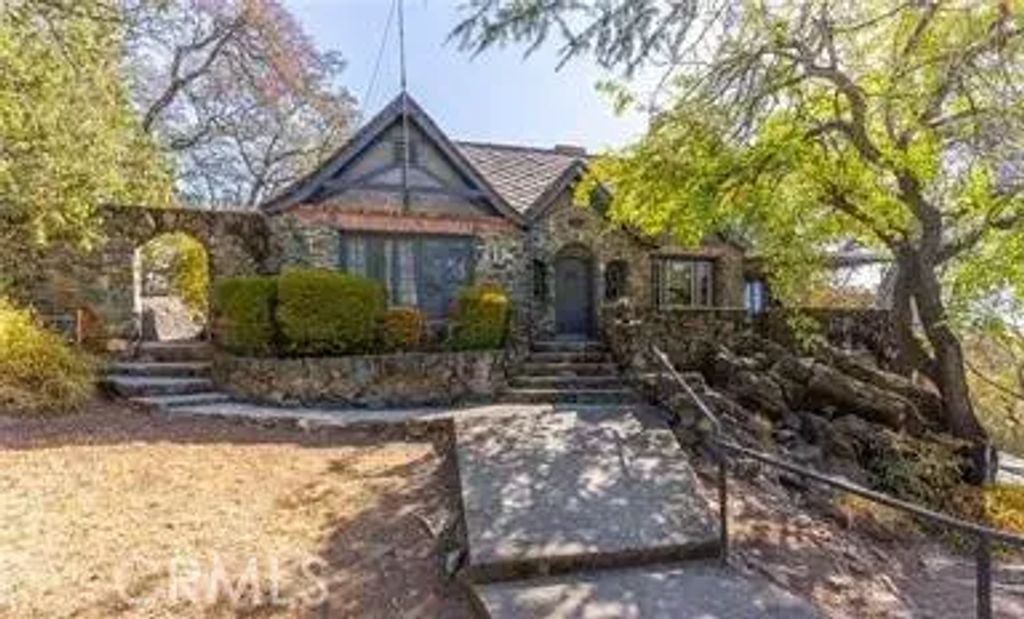 305 Canyon Highlands Drive, Oroville