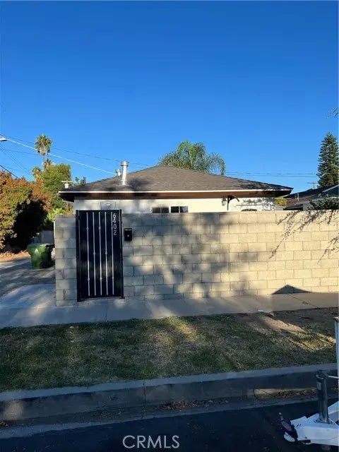 6402 Amigo Avenue, Reseda