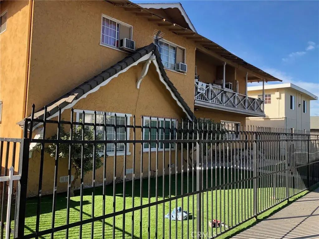 323 N Rose Street, Anaheim