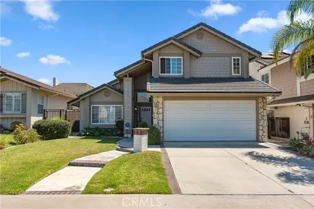 24 Wakefield, Irvine