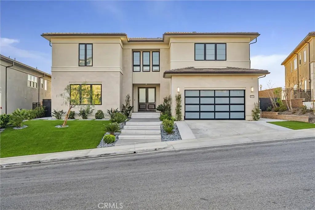 20422 W Willoughby Lane, Porter Ranch