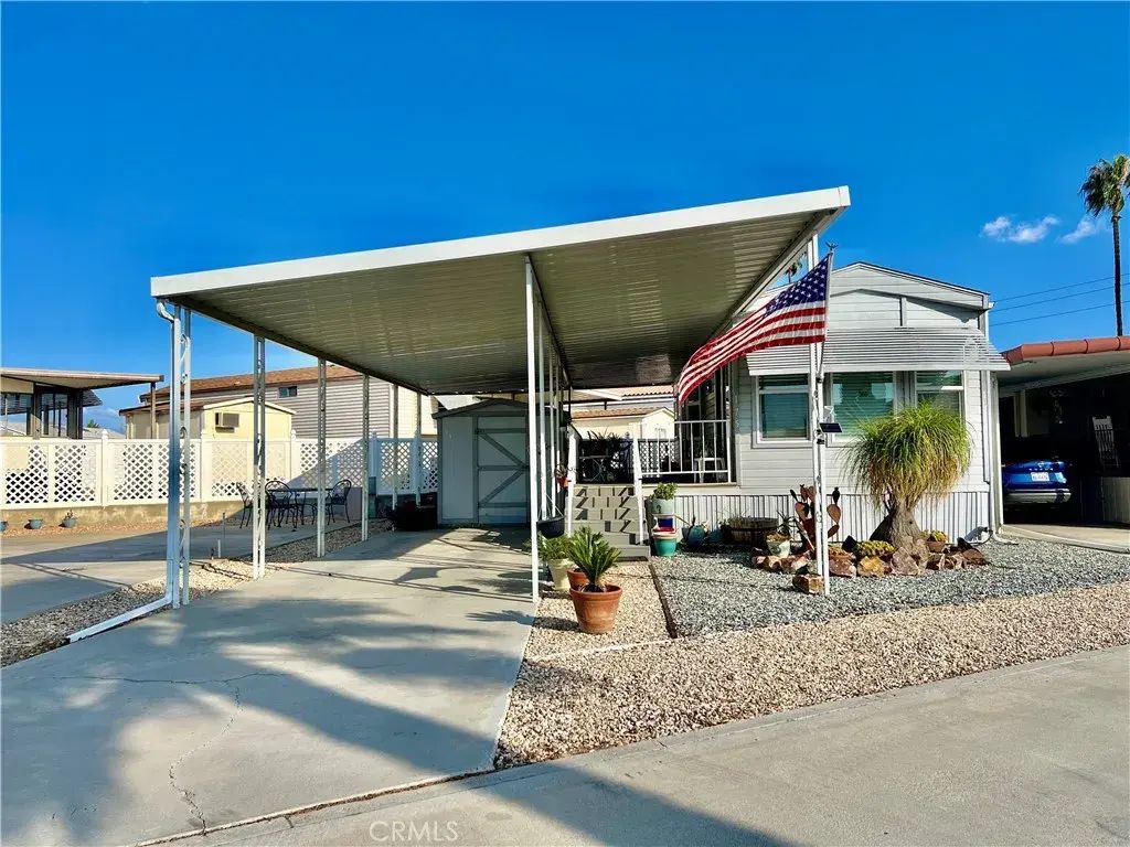 1295 S Cawston Avenue 175, Hemet