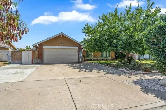 7445 Encina Avenue, Fontana