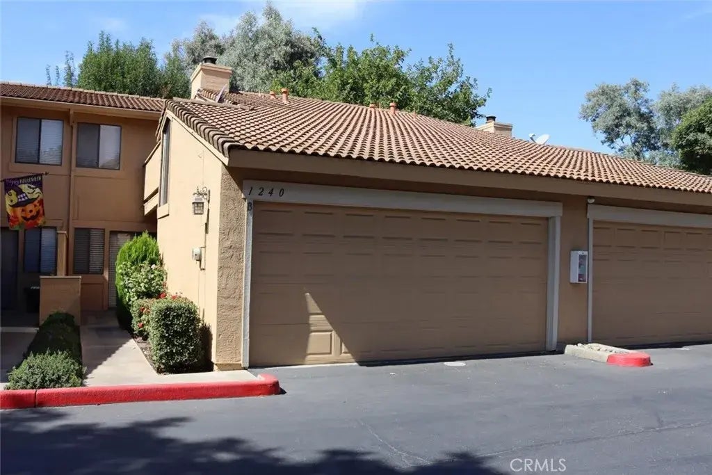 1240 W Roseburg Avenue B, Modesto