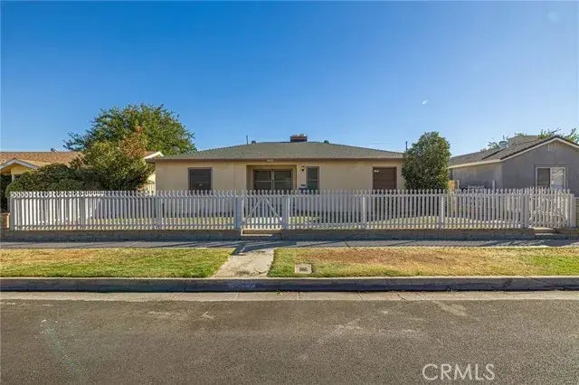 44632 Fern Avenue, Lancaster