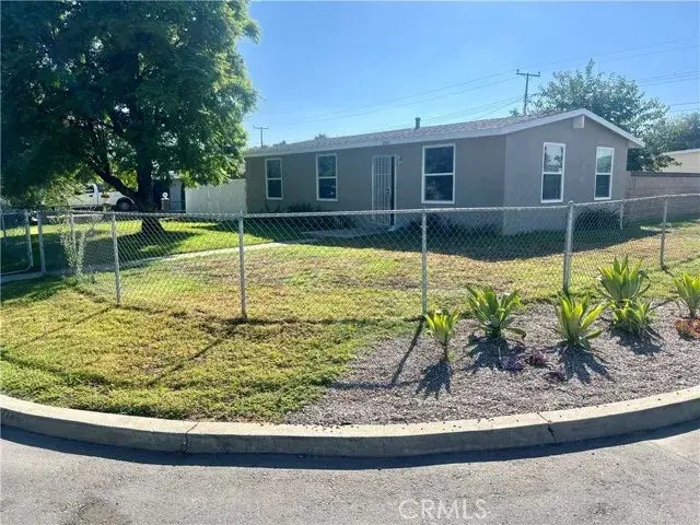 8764 Kempster Avenue, Fontana