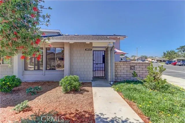 8565 Larkhall Circle 802c, Huntington Beach