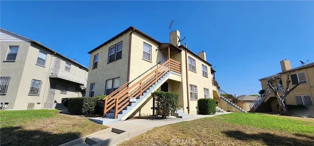 8208 Crenshaw Boulevard, Inglewood