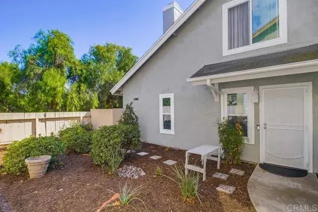 1673 Manzana, Paradise Hills