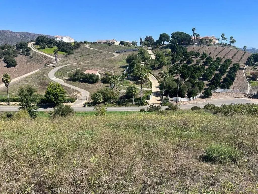 25055 Terreno, Temecula