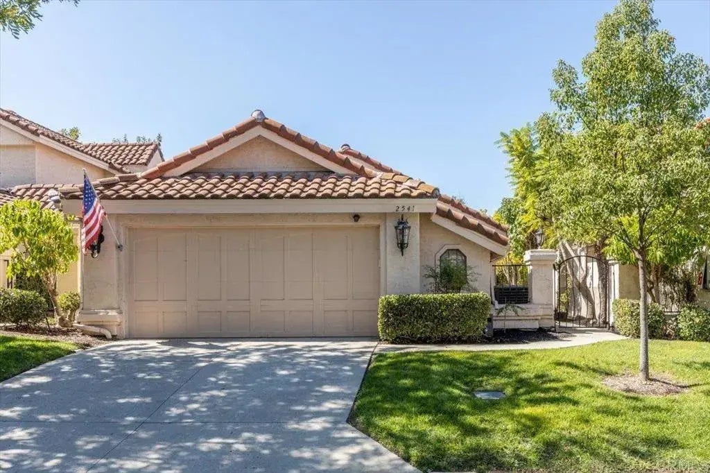 2541 Holly Valley Drive, Vista