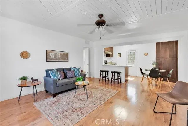 23433 Wren Street, Apple Valley