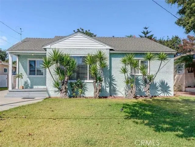 9031 Rendalia Street, Bellflower