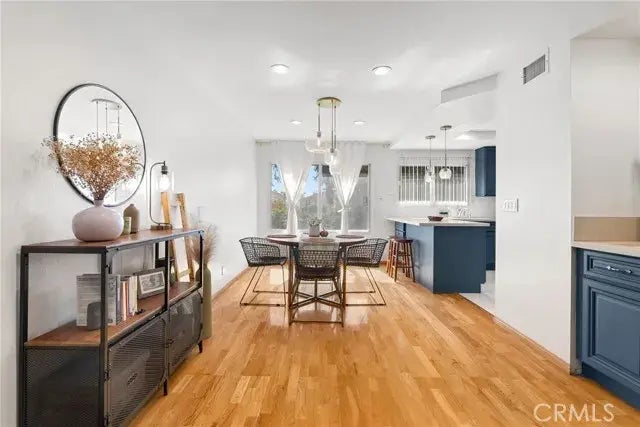 7038 De Celis Place 18, Lake Balboa