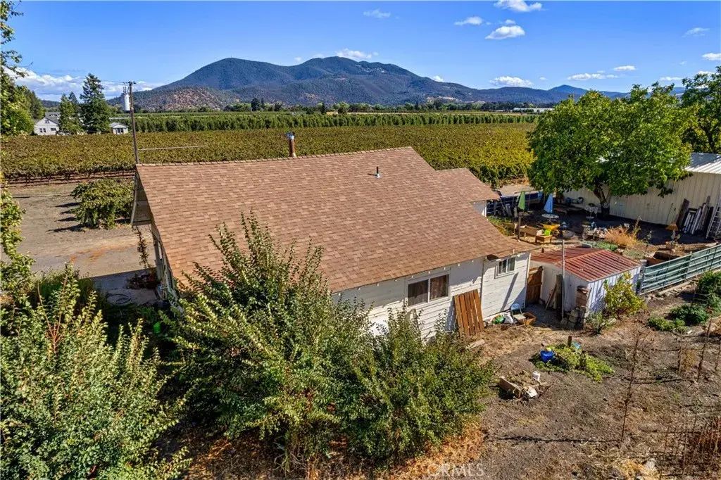 3245 Soda Bay Road, Lakeport
