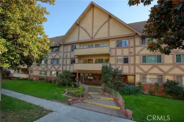 600 W Stocker Street 308, Glendale