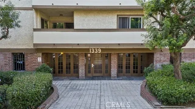 1339 N Columbus Avenue 103, Glendale