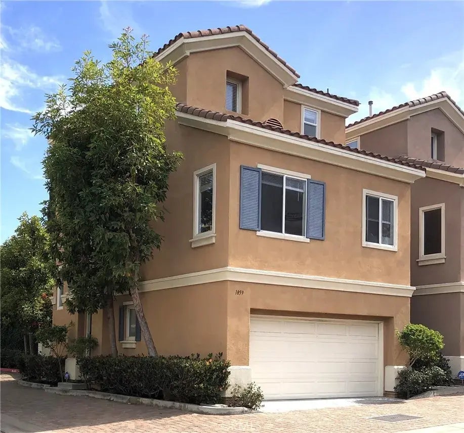 1859 W 213th Street, Torrance