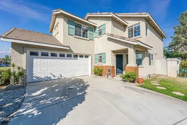841 Honey Grove Way, Corona