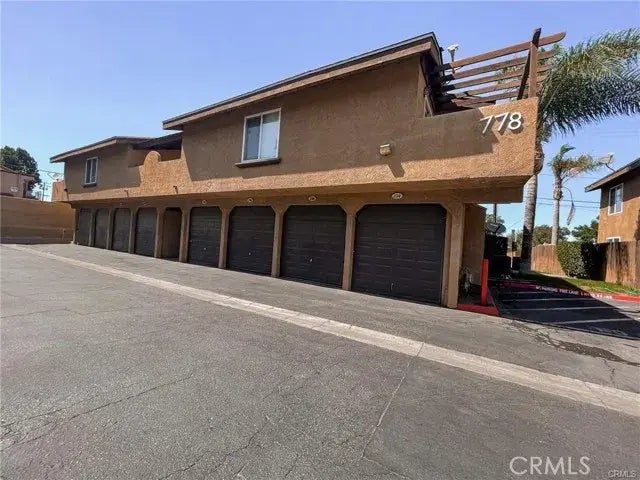 778 Gianni Drive 208, Corona