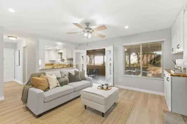 1425 New Chatel Drive, 