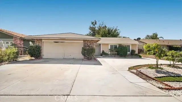 16655 Raymond Avenue, Fontana