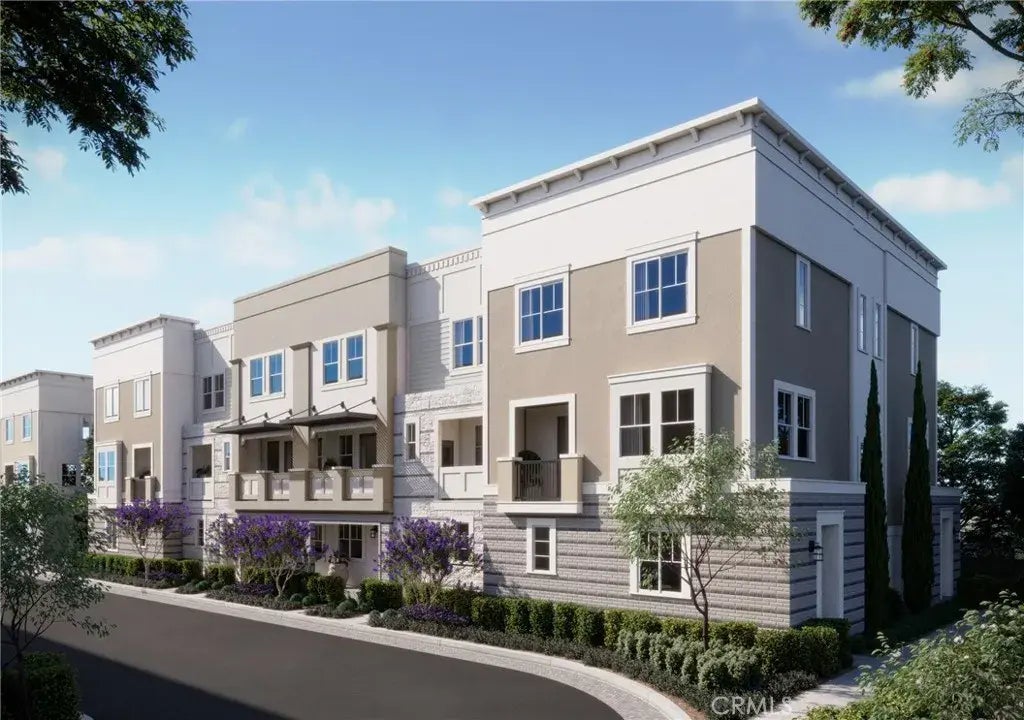 105 Towns Avenue, Upland