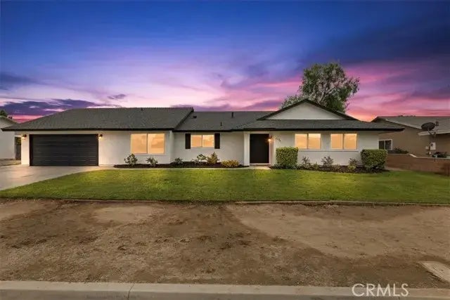 5434 Trail Canyon Dr, Jurupa Valley