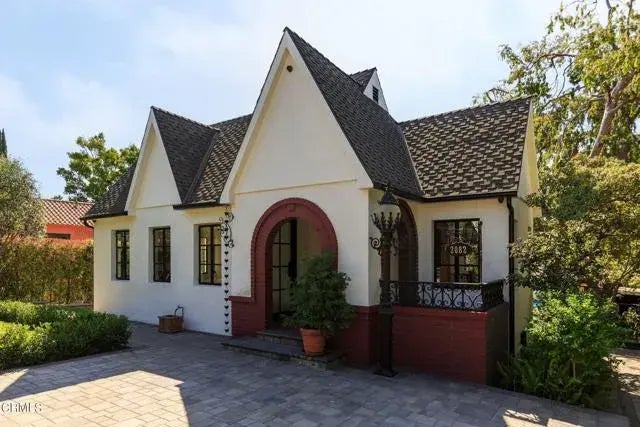 2082 Watson Street, Glendale