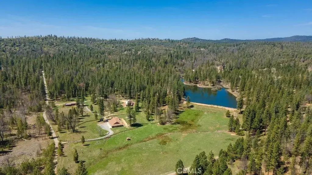 9850 Ernst Road, Coulterville