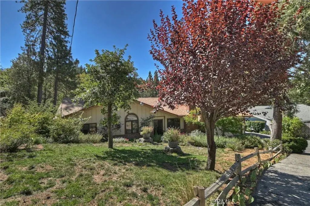 23167 Brookside Road, Crestline