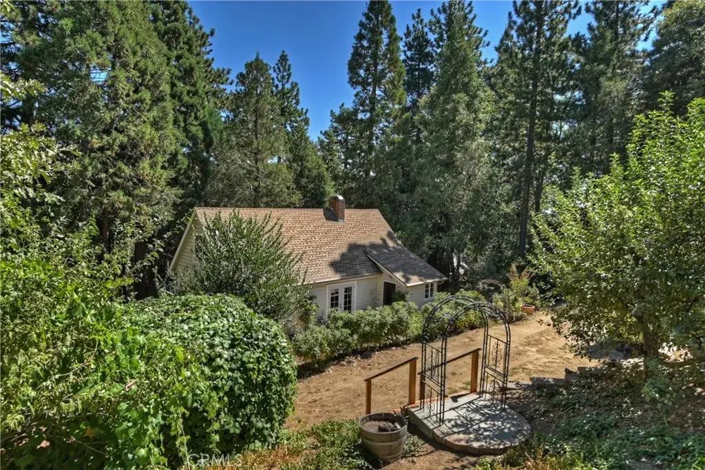 22911 Crest Forest Drive, Crestline
