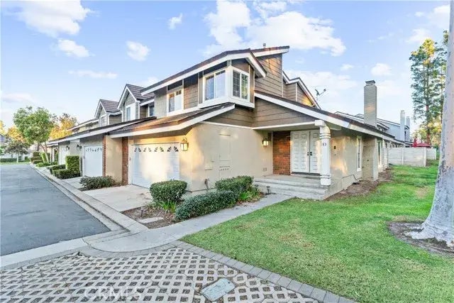 83 Weepingwood 35, Irvine