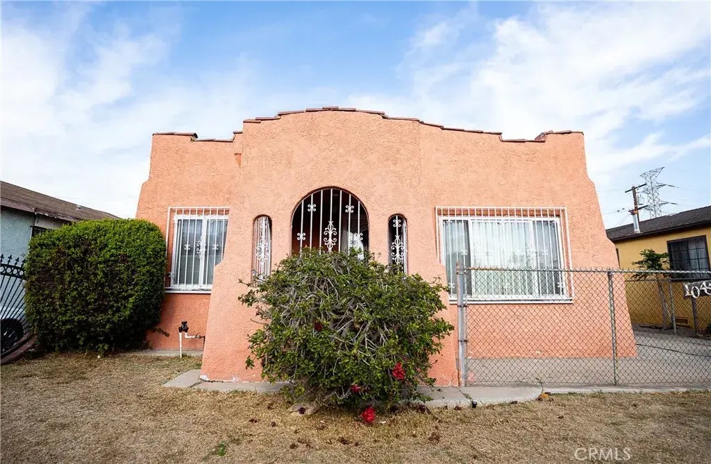 1045 W 99th Street, Los Angeles