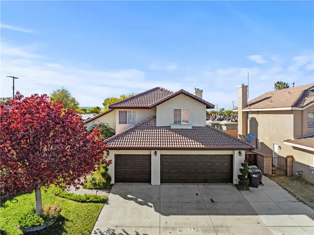 43939 Glenraven Road, Lancaster