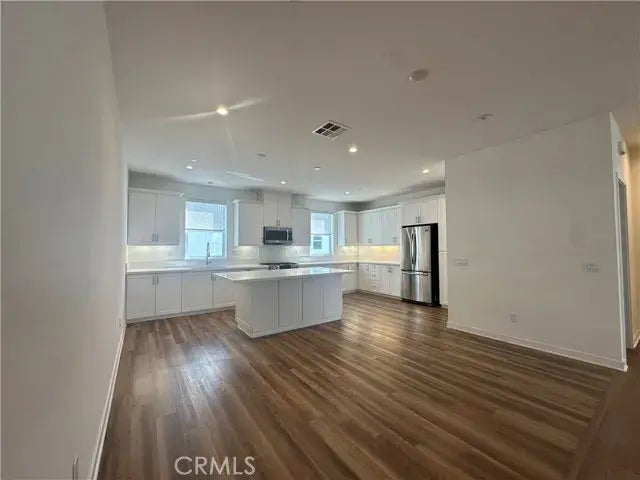 2314 Synergy, Irvine