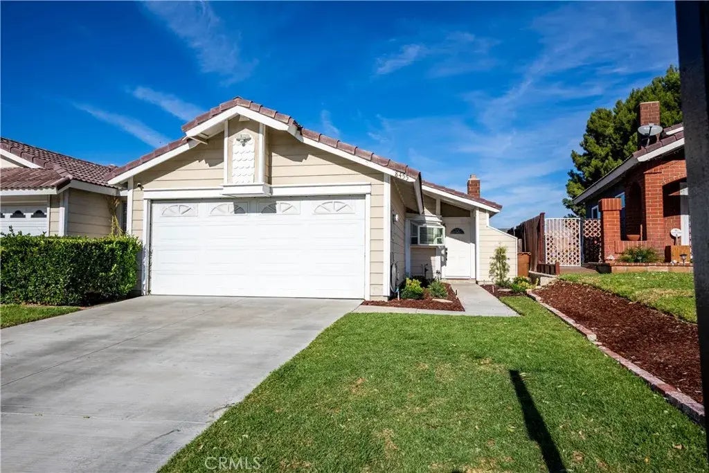 8455 E Amberwood Street, Anaheim Hills