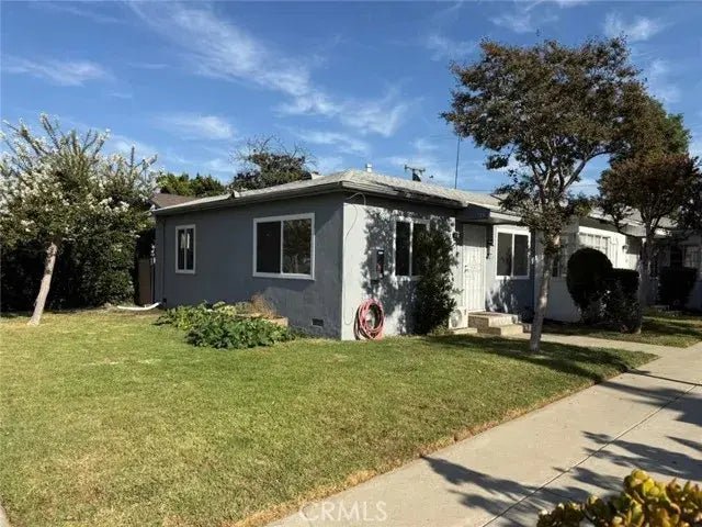 122 Orange Grove Avenue, San Fernando