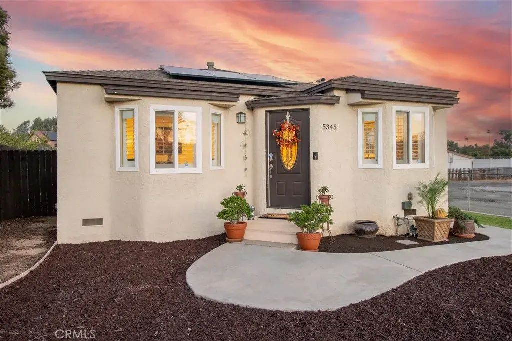 5345 La Sierra Avenue, Riverside