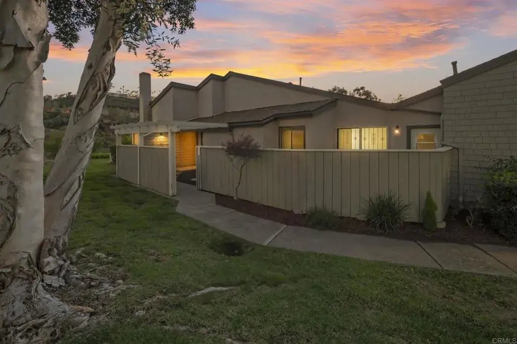 5727 Adobe Falls Rd Unit A, Del Cerro