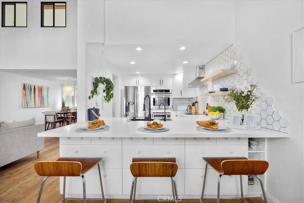 1007 S Catalina Avenue 211, Redondo Beach