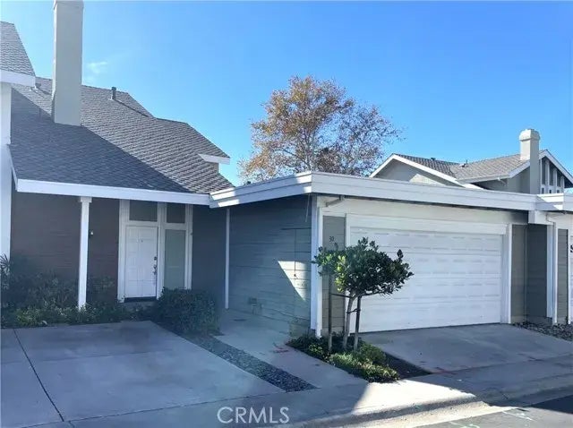 30 Woodland Drive, Irvine