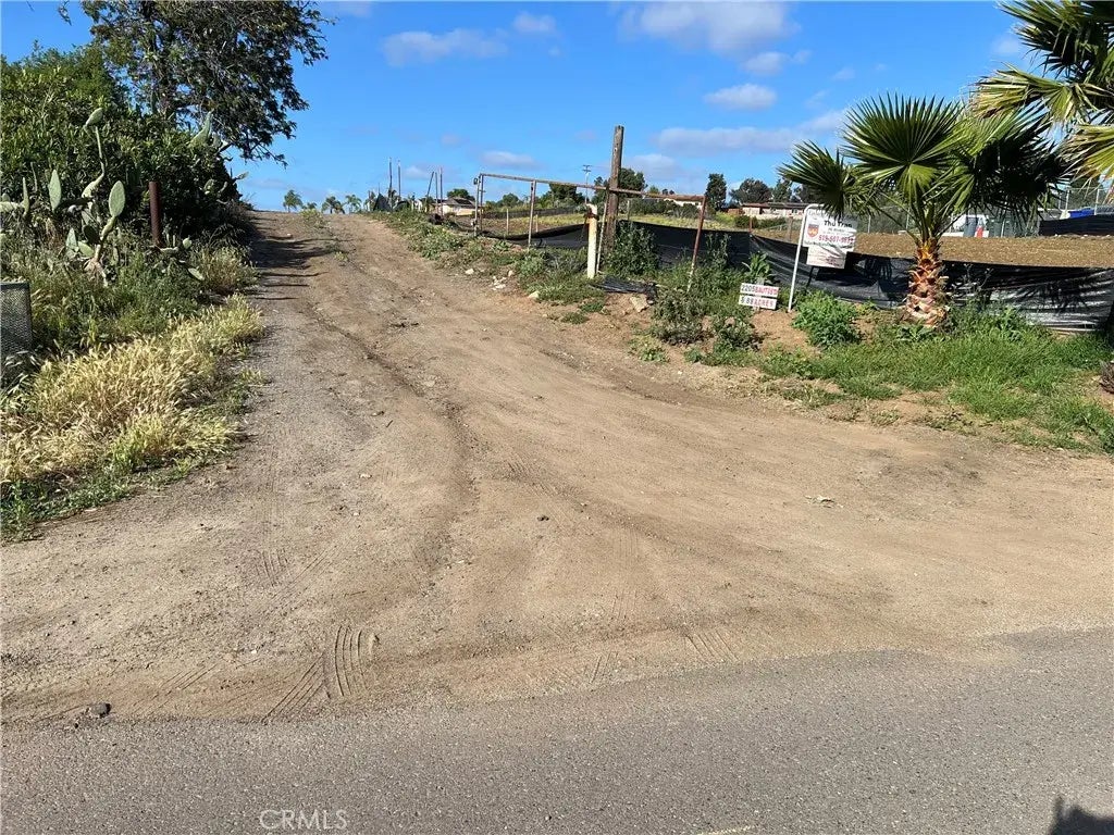 2205 Bautista, Vista