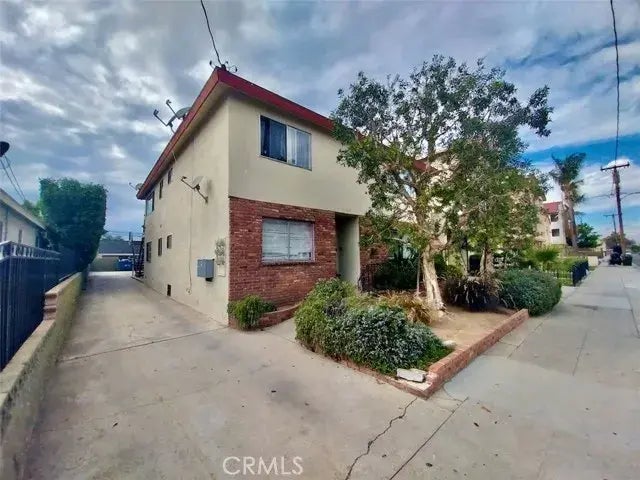 11523 Menlo Avenue E, Hawthorne