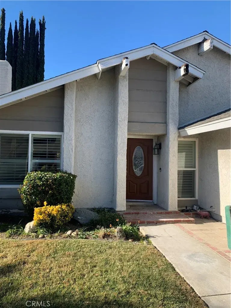 27605 Saffron Lane, Saugus