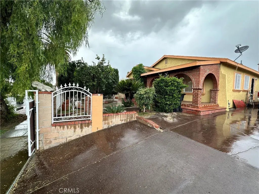 264 E Temple Street, San Bernardino