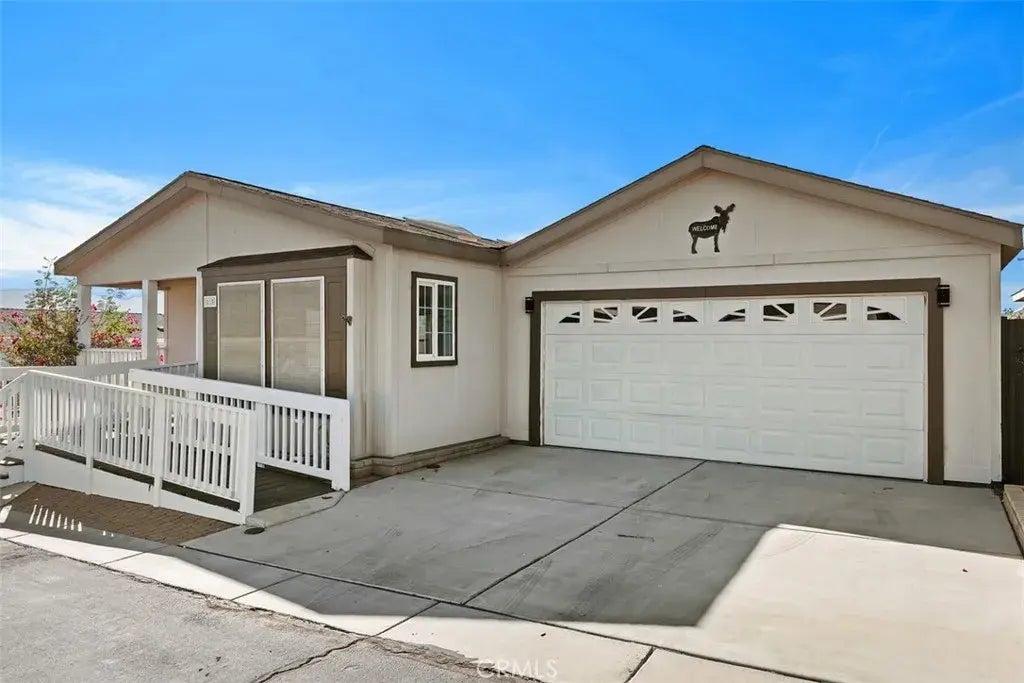 69525 Dillon 115, Desert Hot Springs