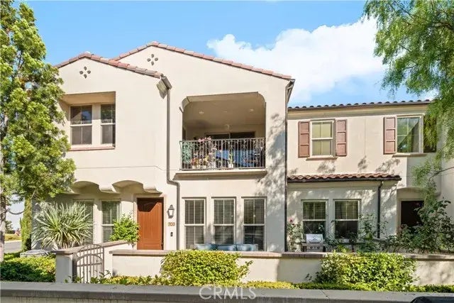 703 Trailblaze, Irvine