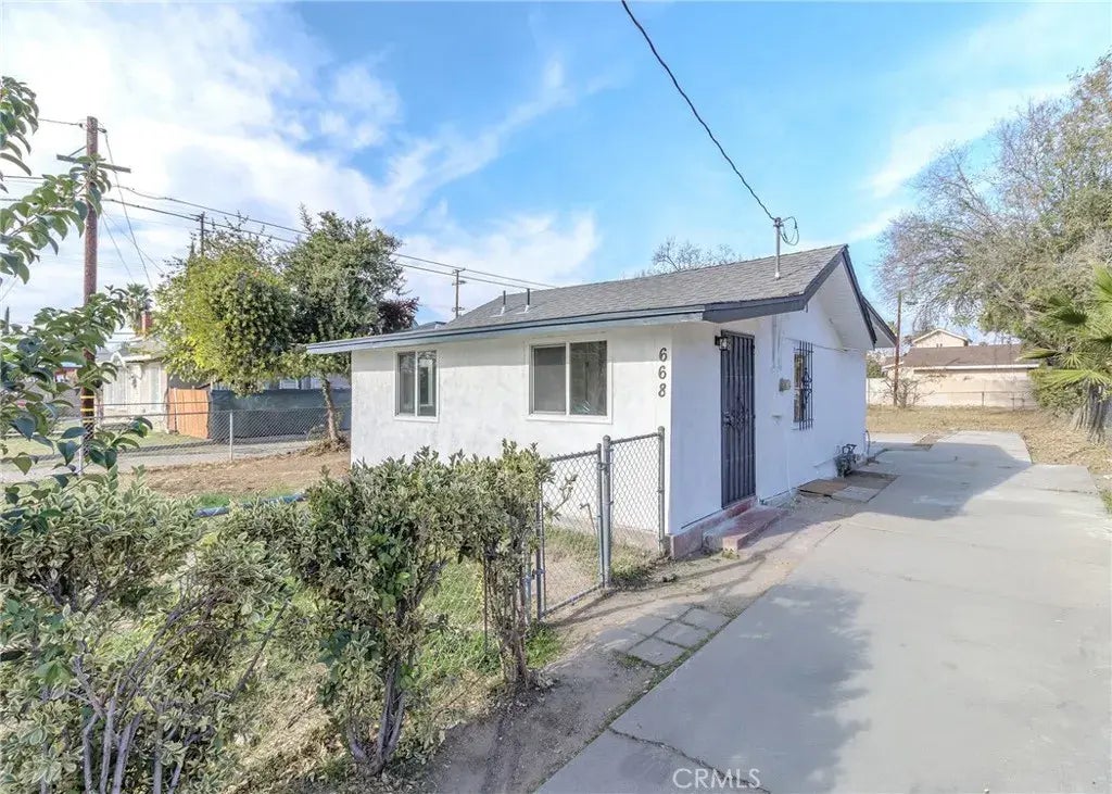 668 W 14th Street, San Bernardino
